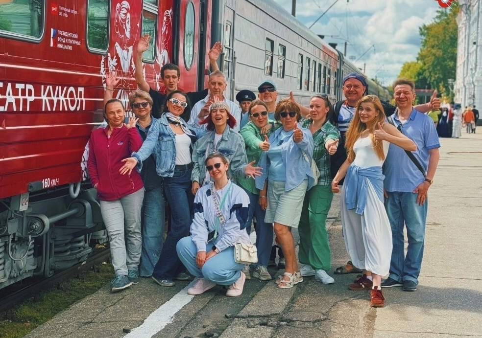 Курские театры представили спектакли в Калуге в рамках проекта «Театральный поезд»